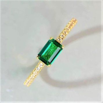 Жіноча каблучка Bellitia Jewelry зі срібла 925 проби з позолотою, камінь смарагд, розмір 51(16,2) V2477 фото