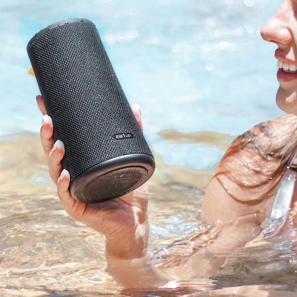 Портативна бездротова колонка Bluetooth EarFun G4932 фото