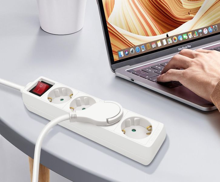Подовжувач ExtraStar на 4 контакти з вимикачем Save Energy 3 м IP20 16A 3680 Вт L0051 фото